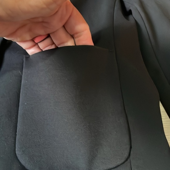Ann Taylor Petites one button blazer Black Womens 4P Pockets Lined Classic Chic - Picture 8 of 10